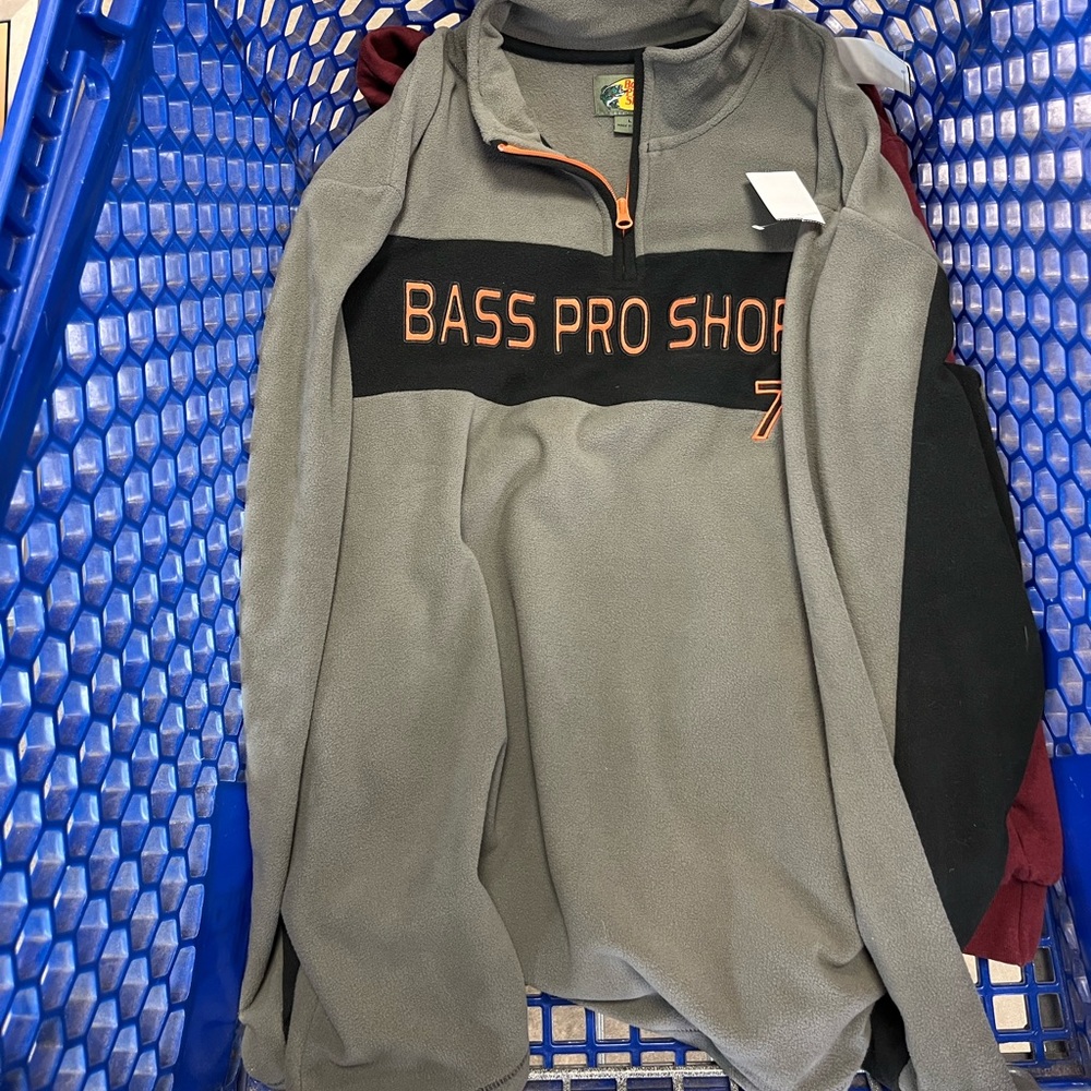 Bass Pro pullover